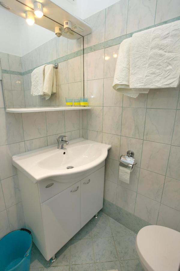 Dino Studio And Room Apartments Portorož Eksteriør billede