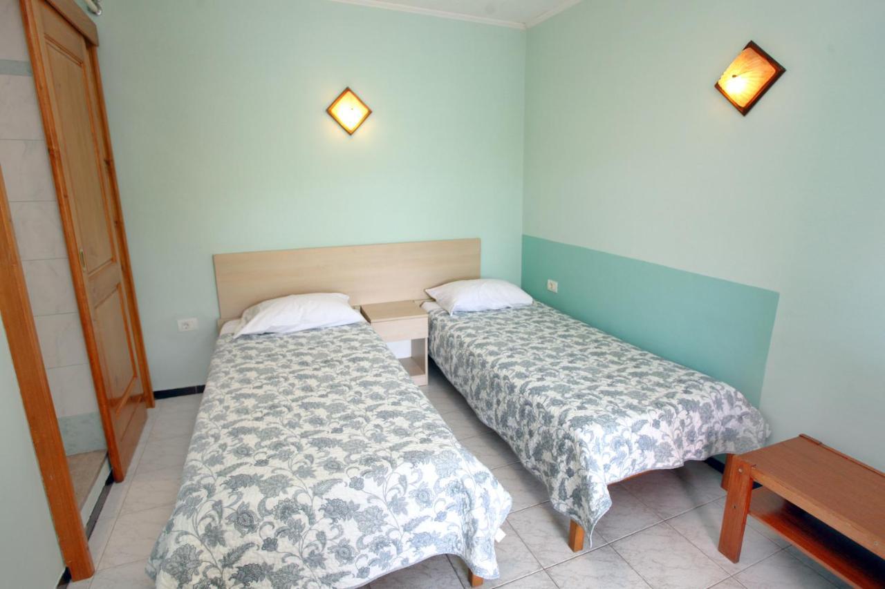Dino Studio And Room Apartments Portorož Eksteriør billede