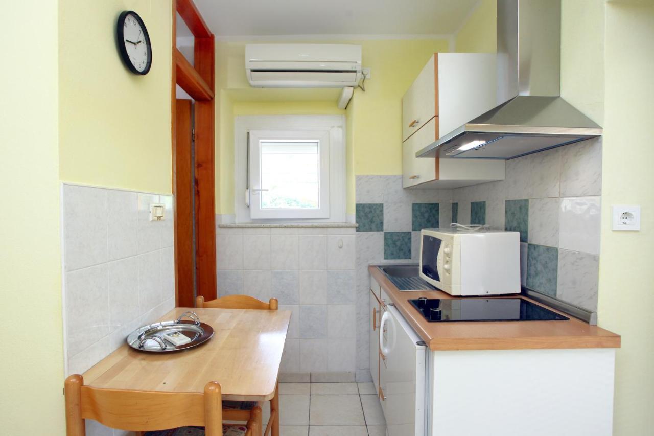 Dino Studio And Room Apartments Portorož Eksteriør billede