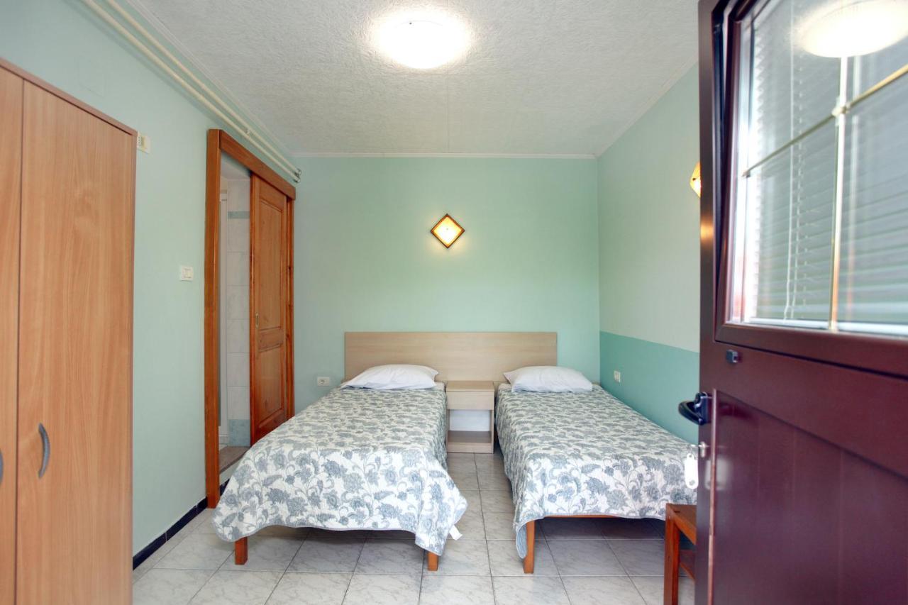 Dino Studio And Room Apartments Portorož Eksteriør billede