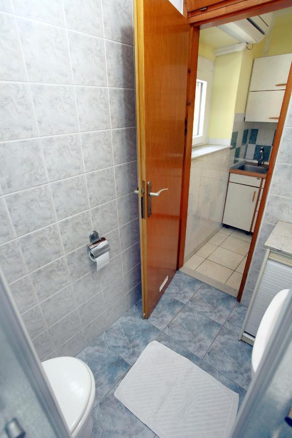 Dino Studio And Room Apartments Portorož Eksteriør billede